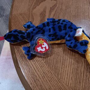 Ty Beanie Baby Lizzy the Lizard with heart tag protector